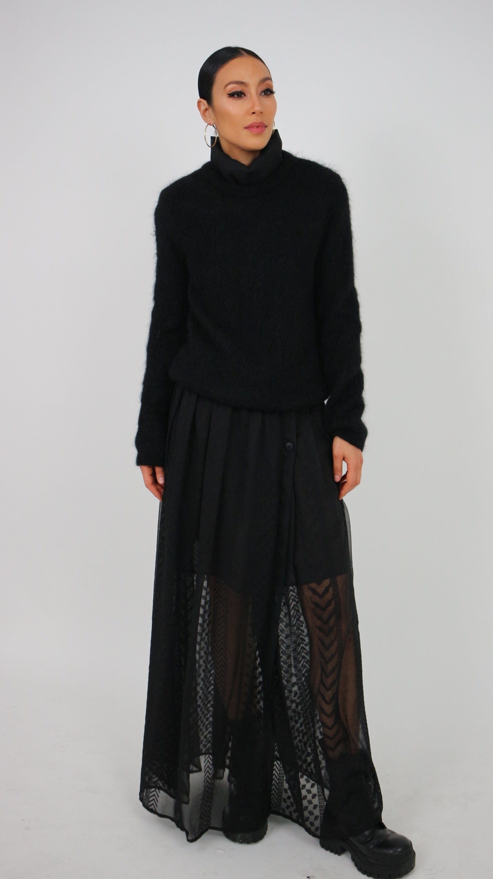 Keffiyeh Pleated Maxi skirt