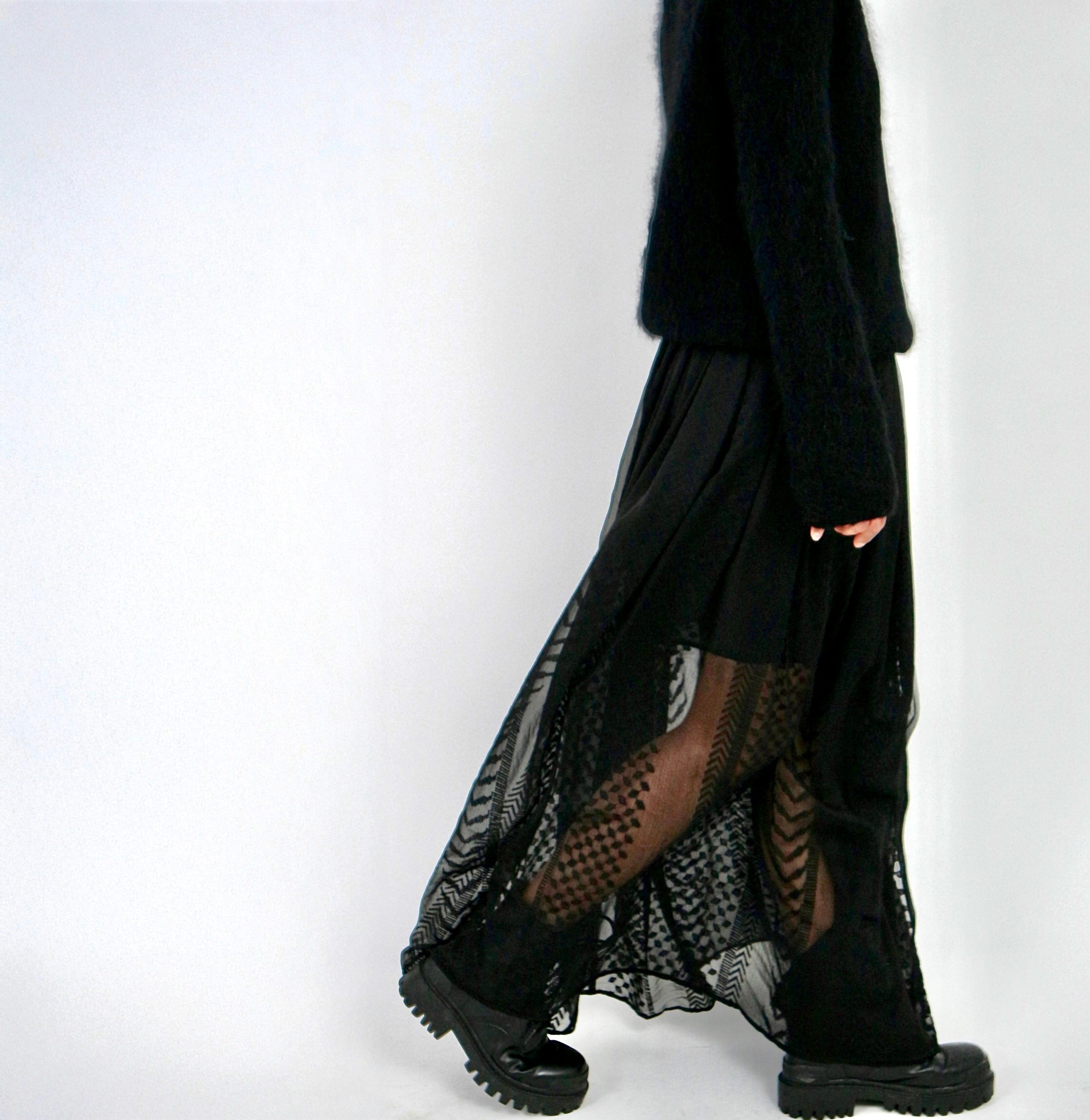 Keffiyeh Pleated Maxi skirt